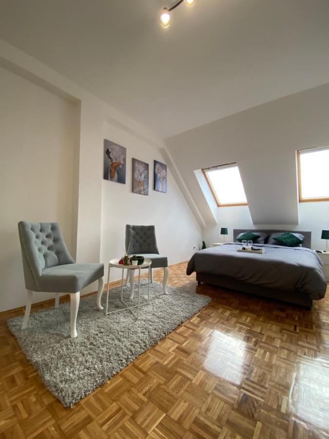 Vlasic Apartmani Centar Vrsac Exterior photo