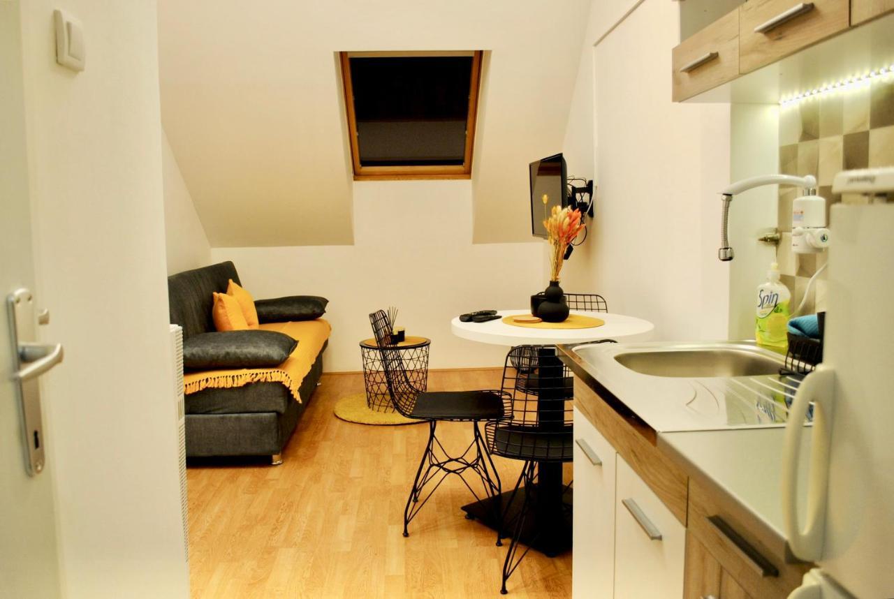 Vlasic Apartmani Centar Vrsac Exterior photo